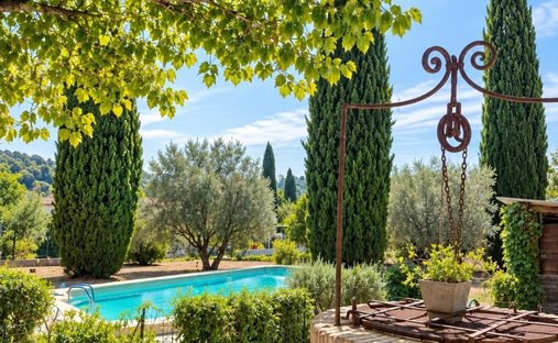 Maison à Grasse, Provence-Alpes-Côte d'Azur, France 1