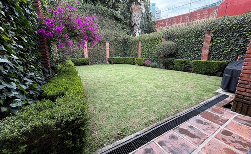 House in Jesús del Monte, State of Mexico, Mexico 1