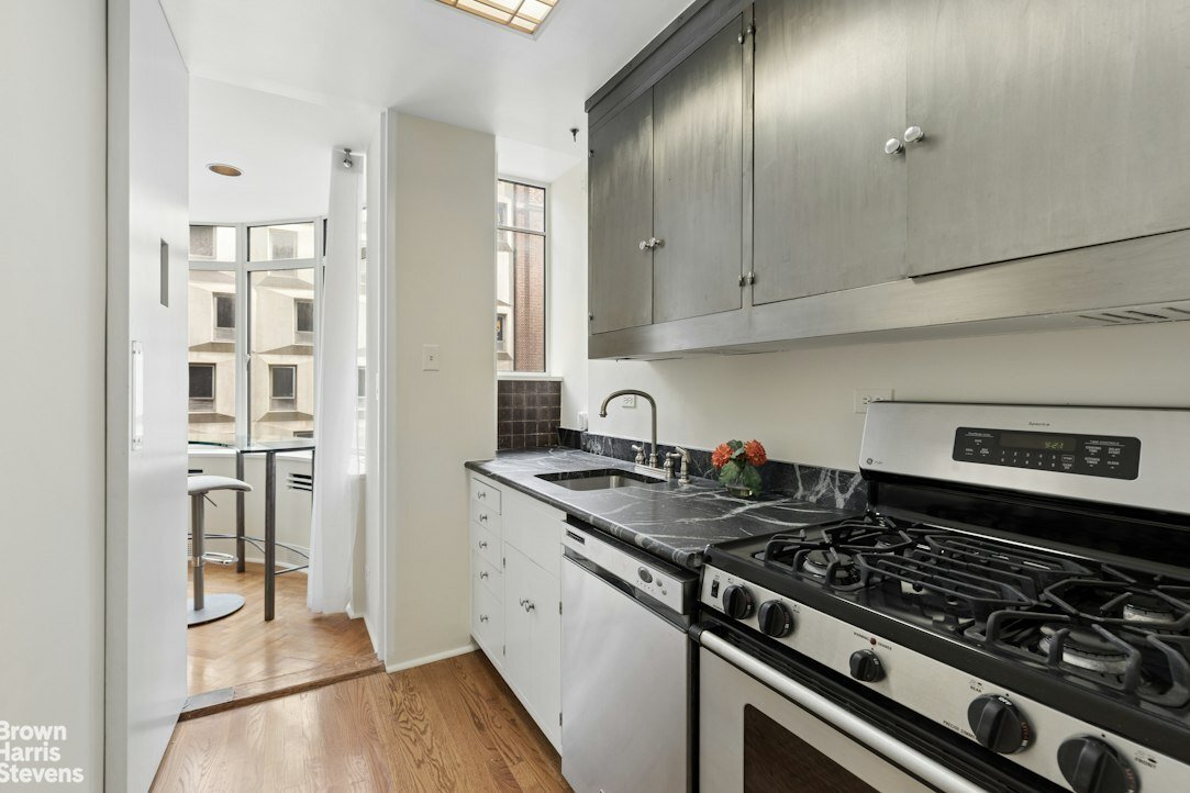 Co Op in New York, New York, United States 5 - 18968917