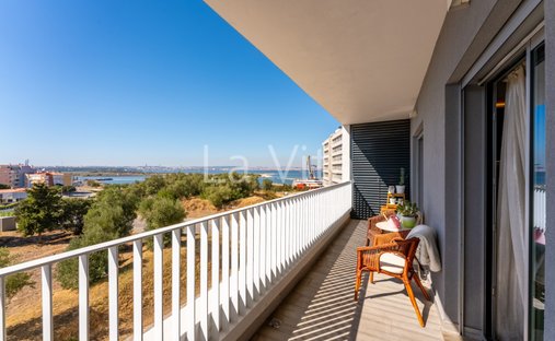 Apartment in Seixal, Arrentela e Aldeia de Paio Pires, Setubal, Portugal 1