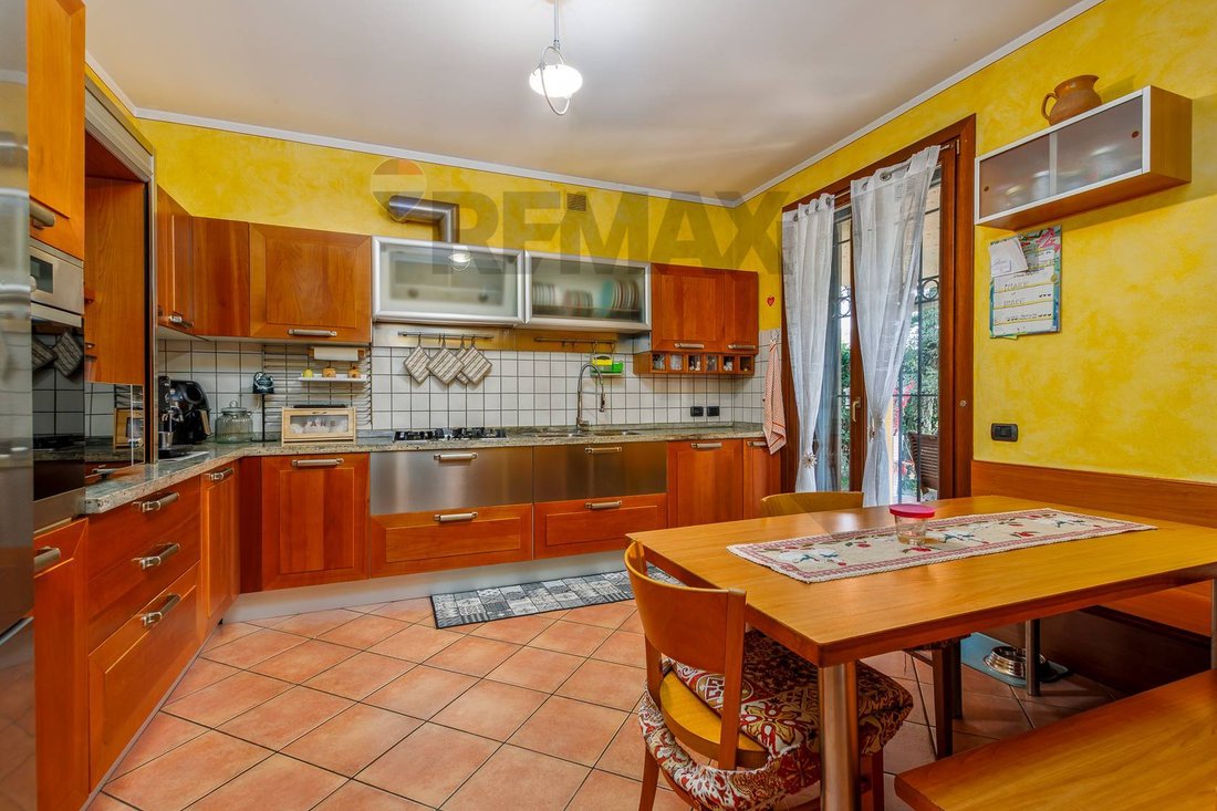 Villa in Stezzano, Lombardy, Italy 5 - 18972577