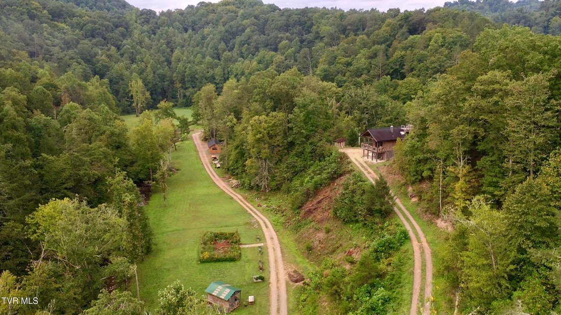 House in Surgoinsville, Tennessee, United States 1 - 18968930