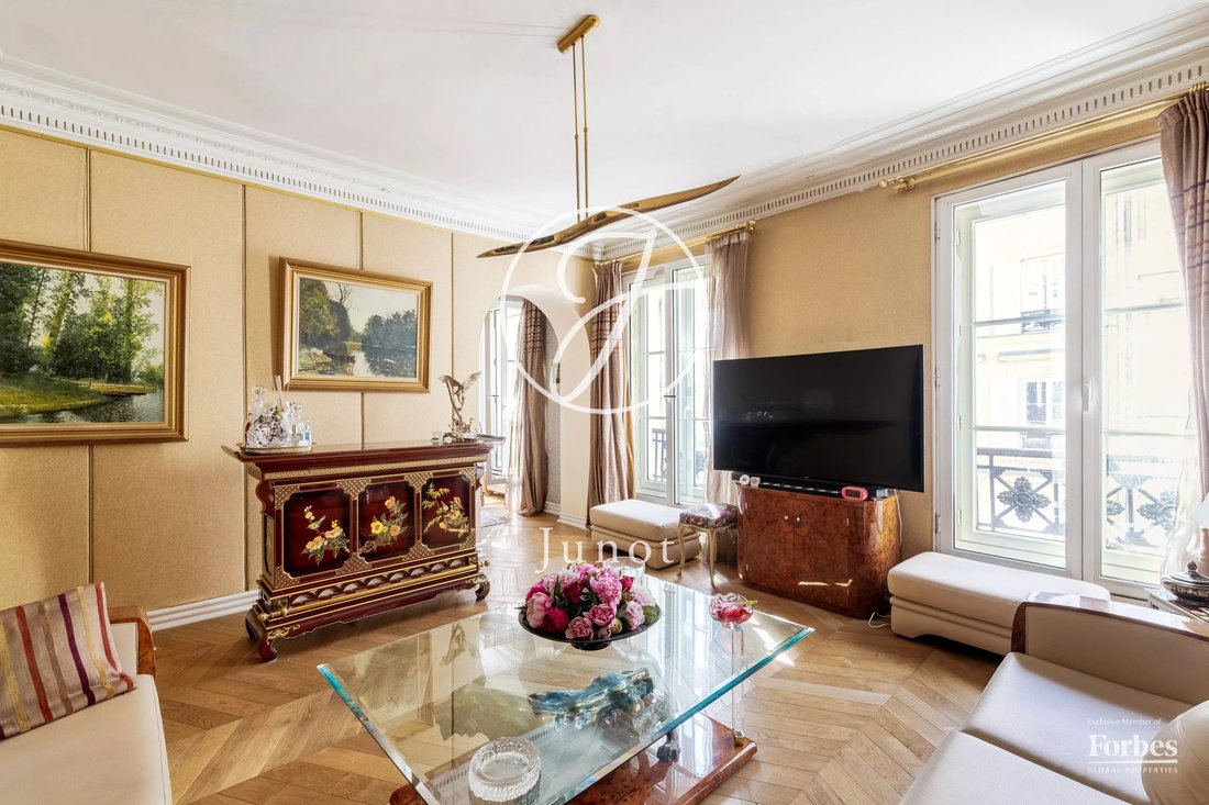 Apartment in Lorette-Martyrs, Paris 9e Arrondissement, Paris 3 - 18965020