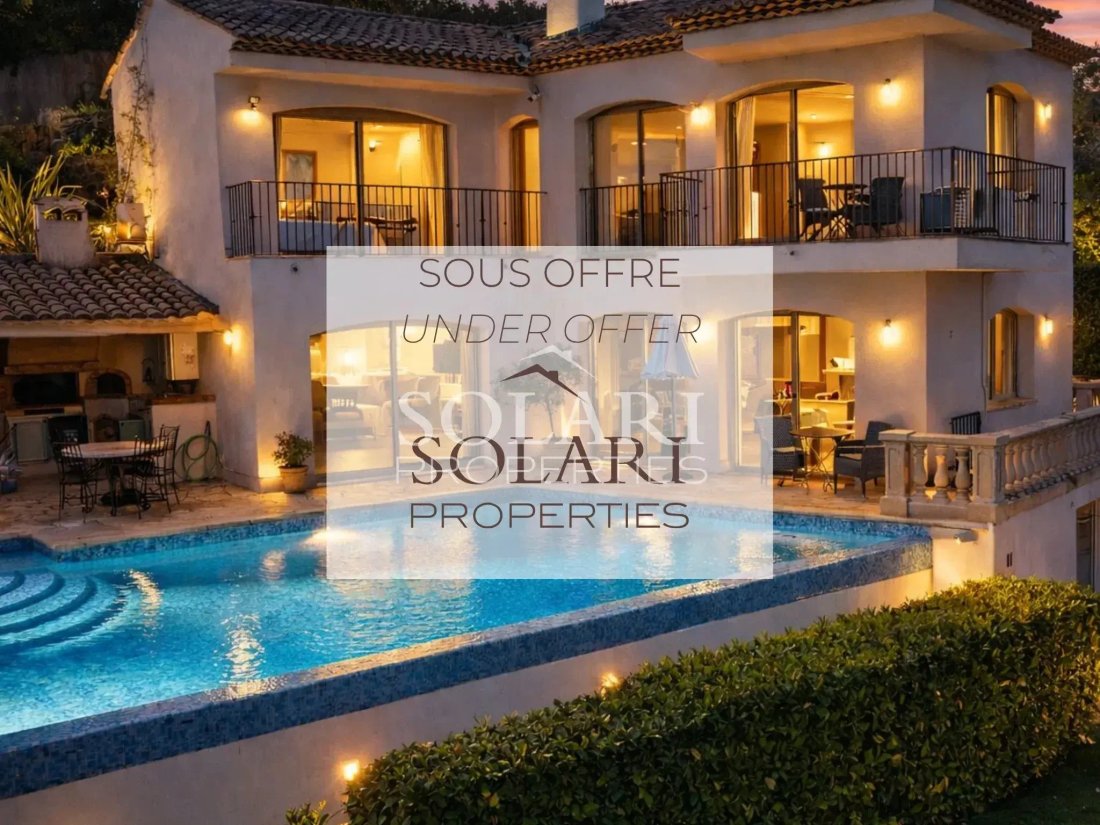 Villa in Théoule-sur-Mer, Provence-Alpes-Côte d'Azur, France 1 - 15664169