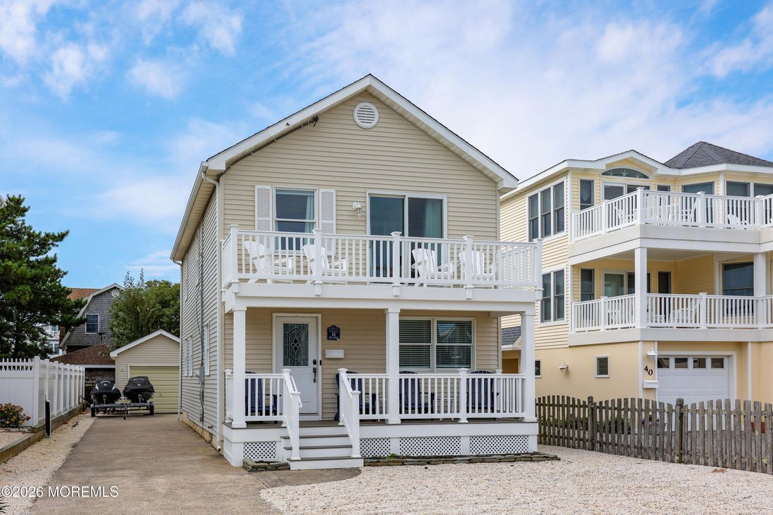 House in Ship Bottom, New Jersey, United States 5 - 18969384