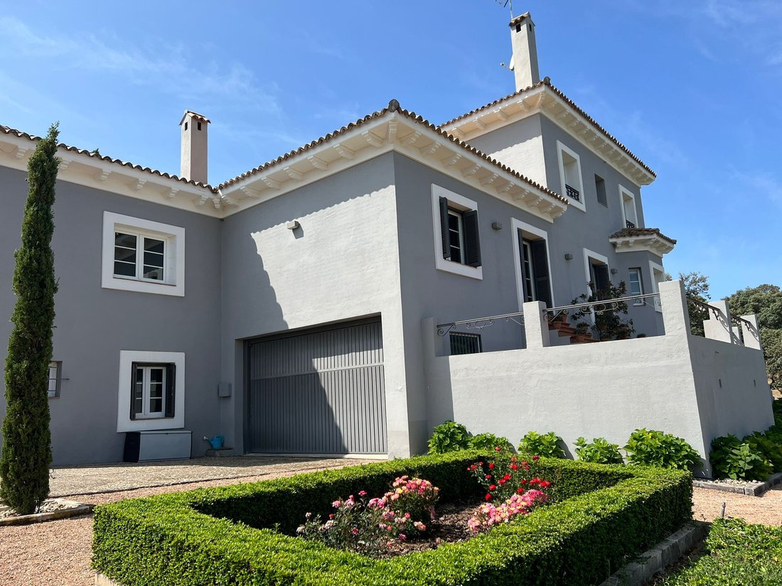Chalet in Fuencarral-El Pardo, Madrid, Spain 2 - 18974027