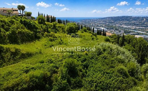 Land in Nice, Provence-Alpes-Côte d'Azur, France 1