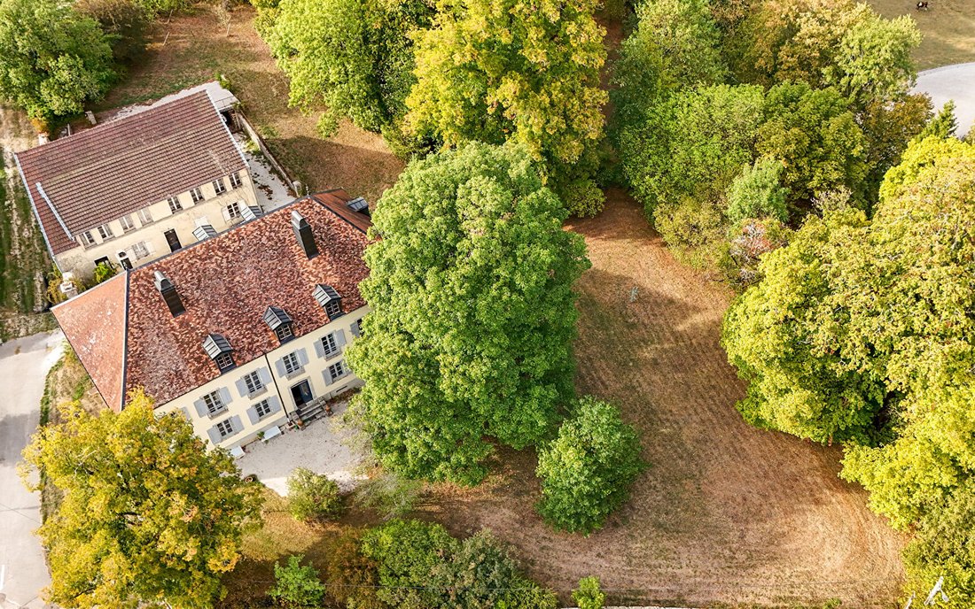 Villa in Vers-en-Montagne, Bourgogne – Franche-Comté, France 2 - 18972411