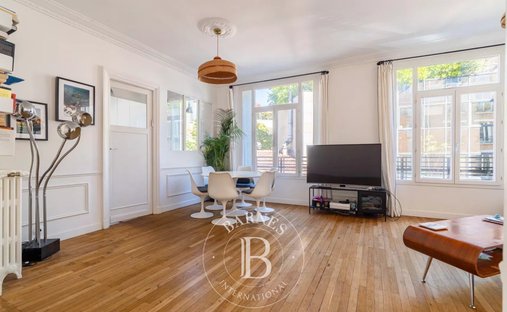 Apartment in Reine-Mairie, Boulogne-Billancourt, France 1