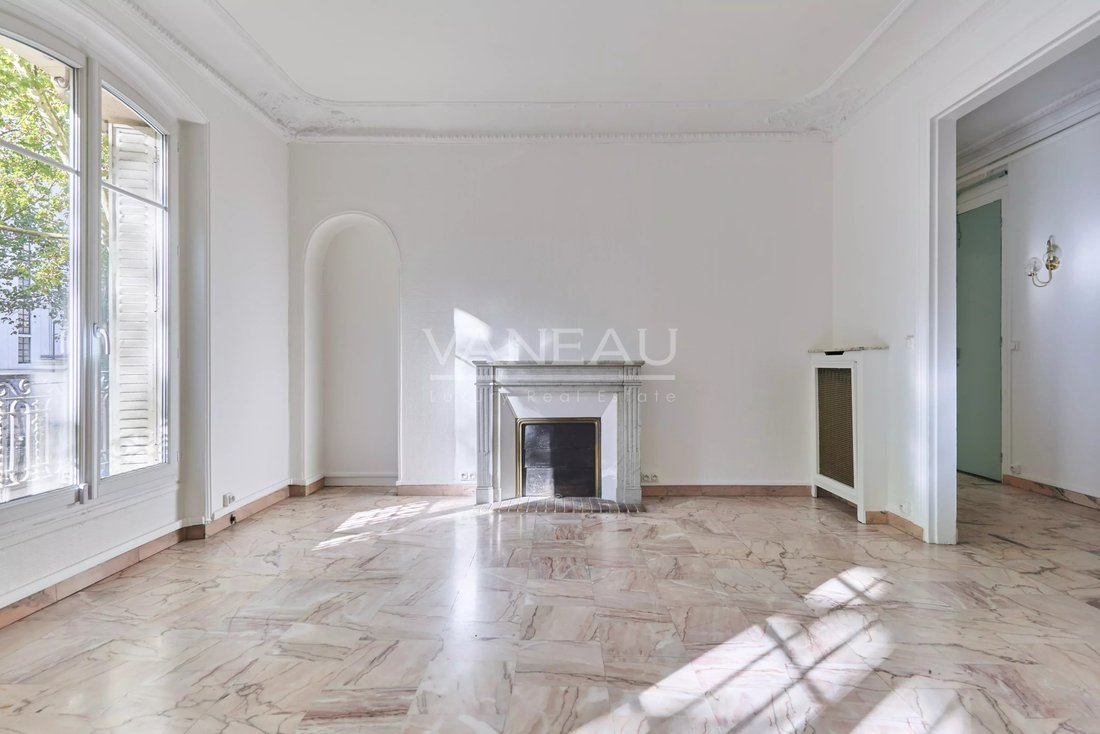 Apartment in Bois de Boulogne, Paris 16e Arrondissement, Paris 4 - 18965168