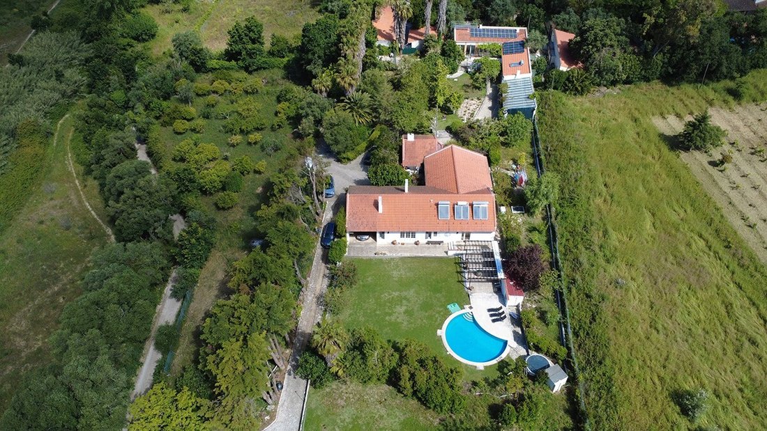 Finca in Azeitao (Sao Lourenco e Sao Simao), Setubal, Portugal 1 - 18976697