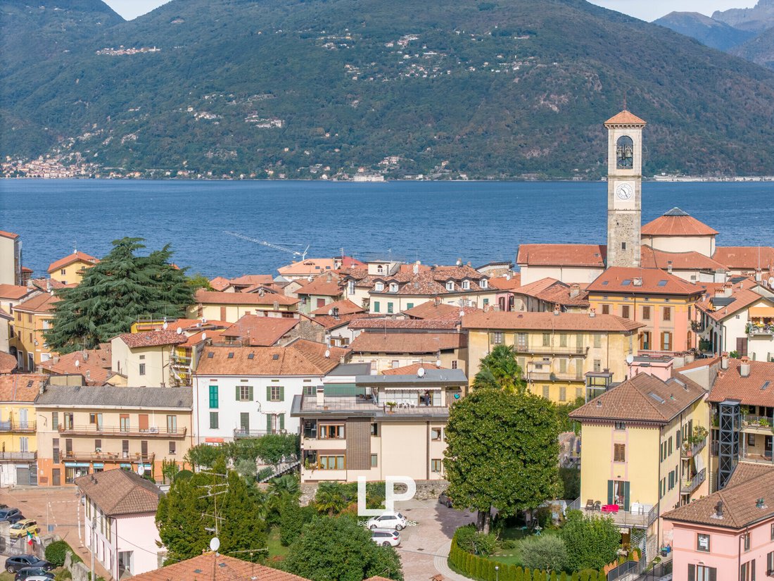 House in Luino, Lombardy, Italy 1 - 18965581