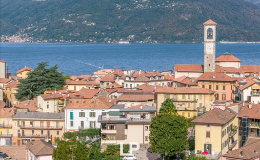 Casa a Luino, Lombardia, Italia 1