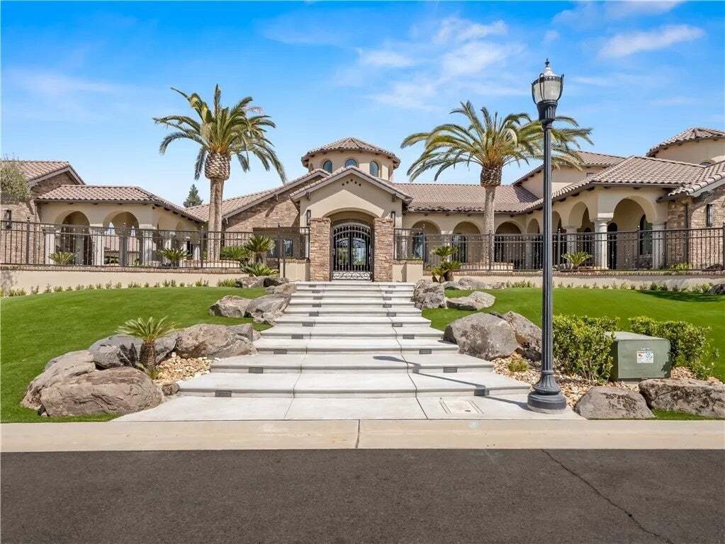 Condo in Fresno, California, United States 4 - 18973593