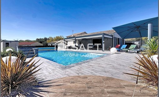 House in Bondigoux, Occitania, France 1