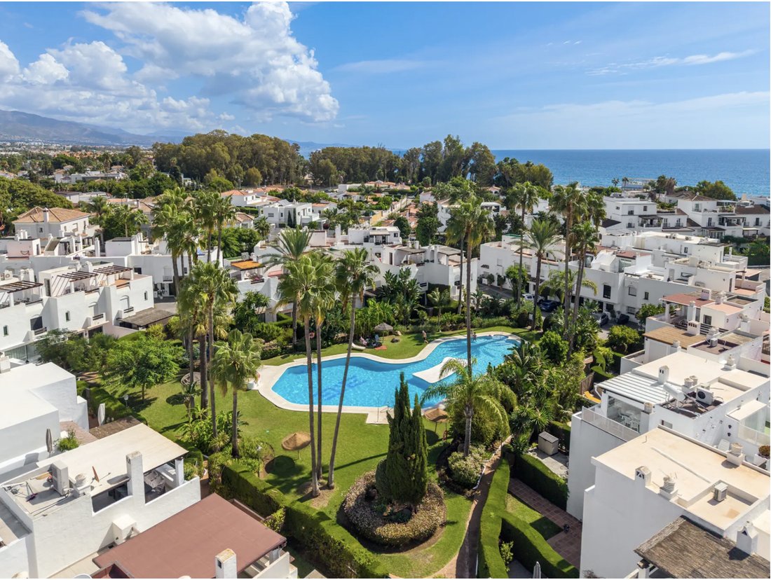 Townhouse in San Pedro de Alcantara, Andalusia, Spain 1 - 18979546