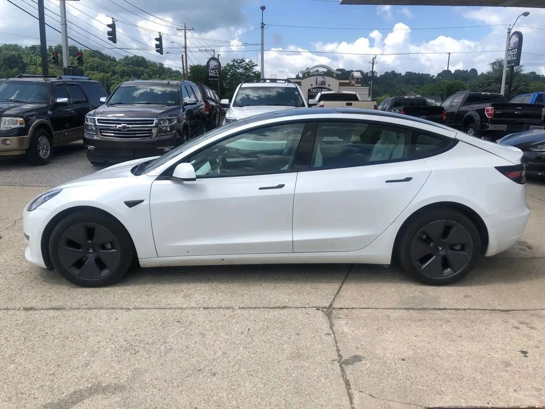 Sedan in Ashland, KY, United States 3 - 18314787