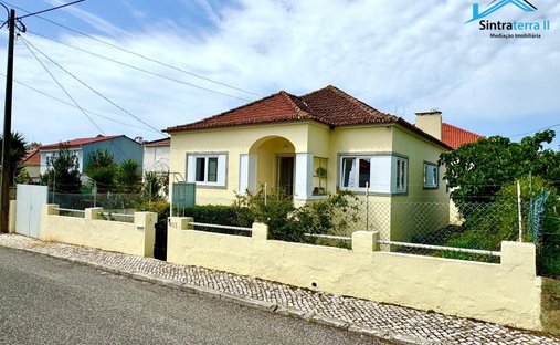 Villa in Algueirao-Mem Martins, Lisbon, Portugal 1