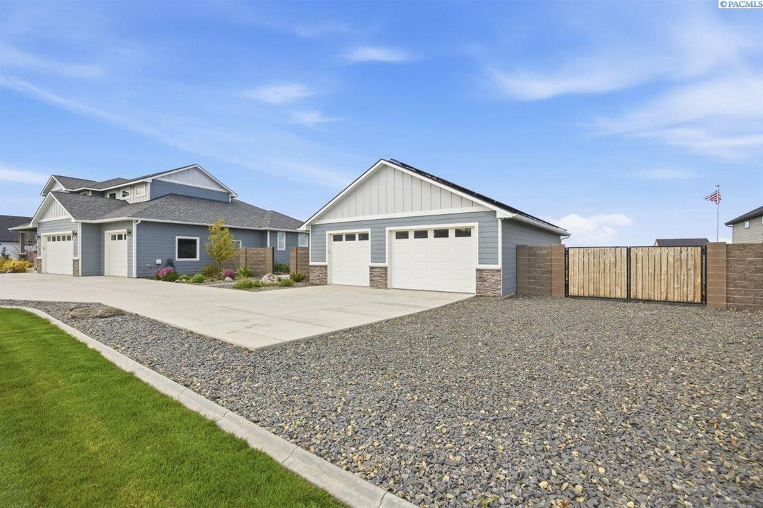 House in Kennewick, Washington, United States 4 - 18973905