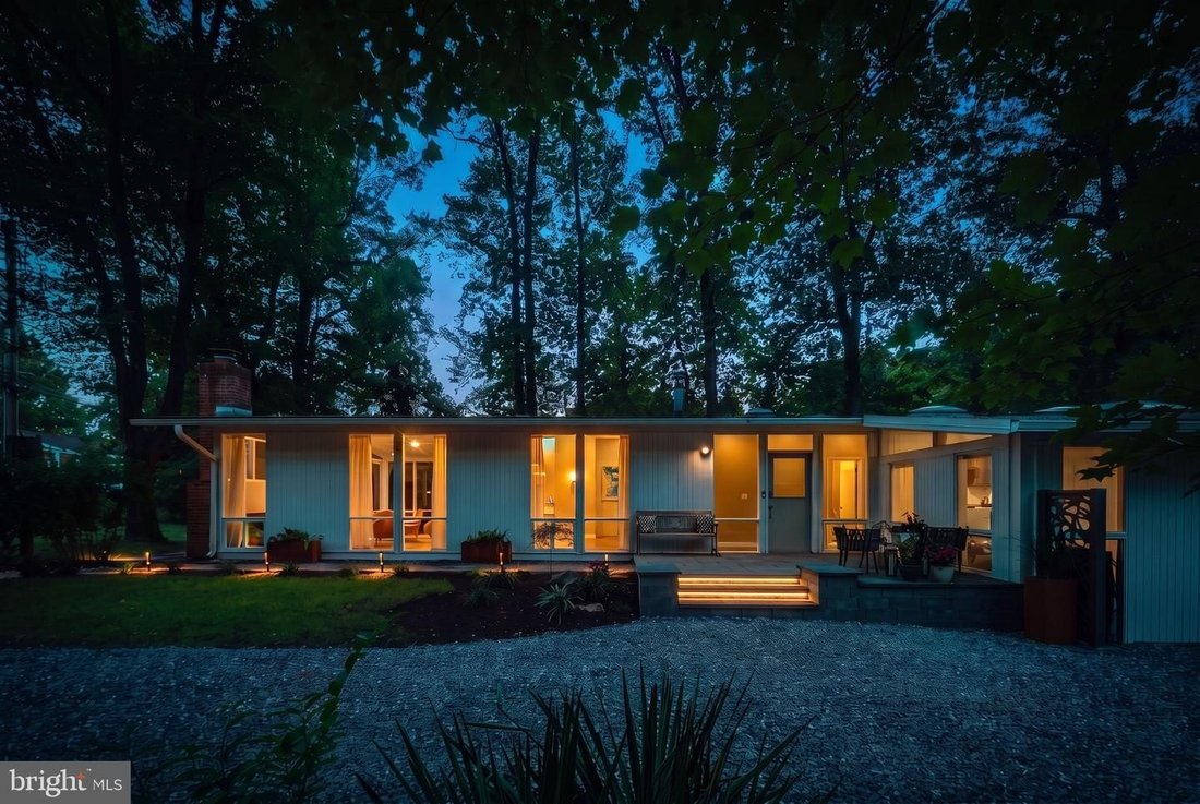 House in Hybla Valley, Virginia, United States 1 - 18978833