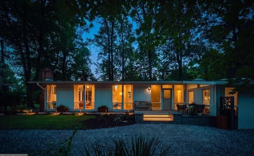 House in Hybla Valley, Virginia, United States 1