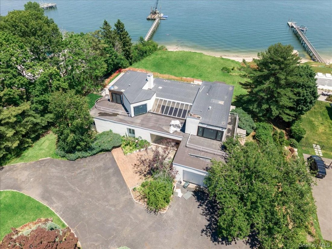 House in Port Washington, New York, United States 2 - 18973806