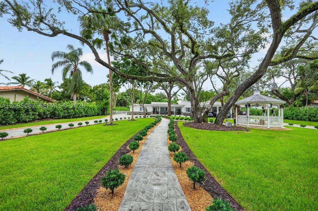 House in Miami, Florida, United States 5 - 18969829
