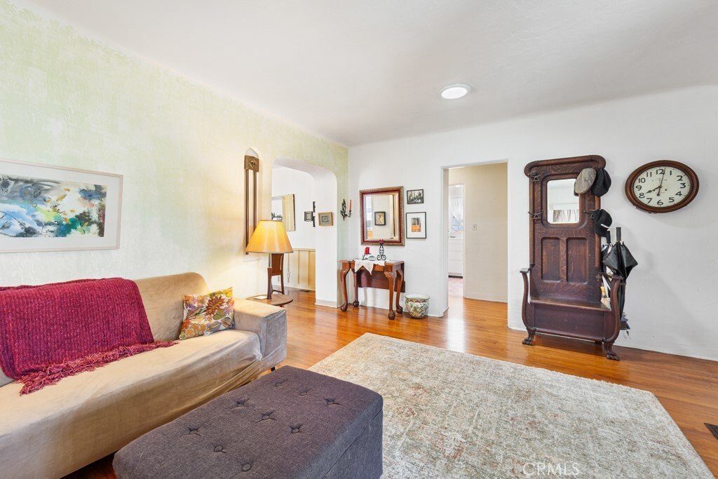 House in Signal Hill, California, United States 3 - 18973092