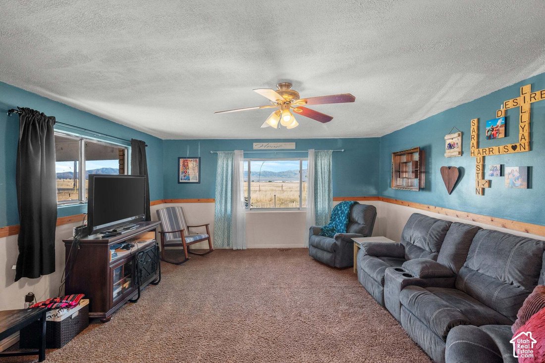 House in Erda, Utah, United States 5 - 18977333