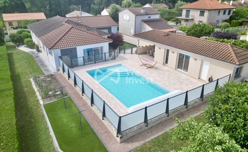 Villa in Mozac, Auvergne-Rhone-Alpen, Frankreich 1