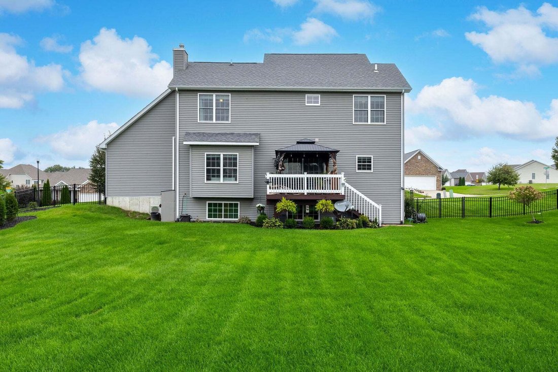 House in Le Claire, Iowa, United States 3 - 18977520