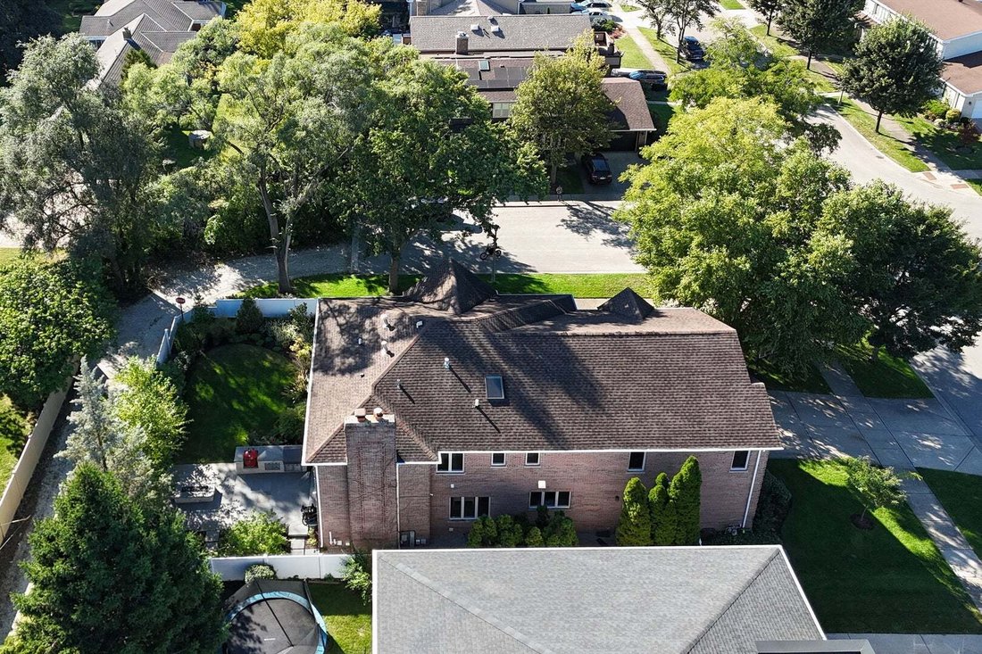 House in Skokie, Illinois, United States 2 - 18973432