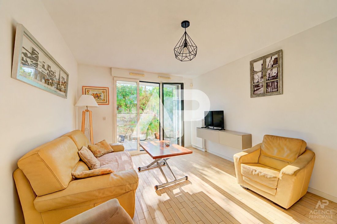 Apartment in Centre Ville, Rueil-Malmaison, France 1 - 18965906