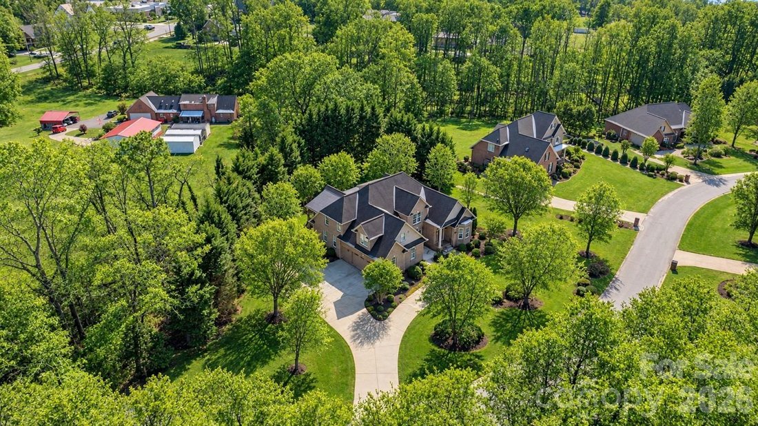 House in Newton, North Carolina, United States 2 - 17268440