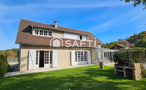 House in Villiers-Saint-Frederic, Ile-de-France, France 1