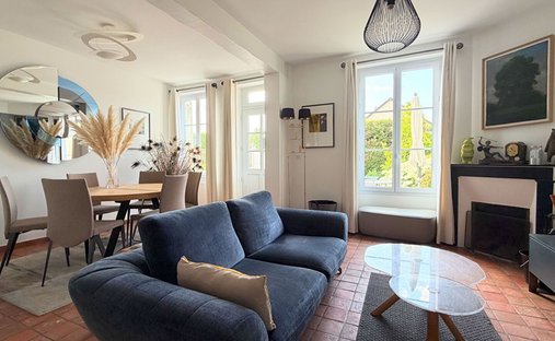 House in Senlis, Hauts-de-France, France 1