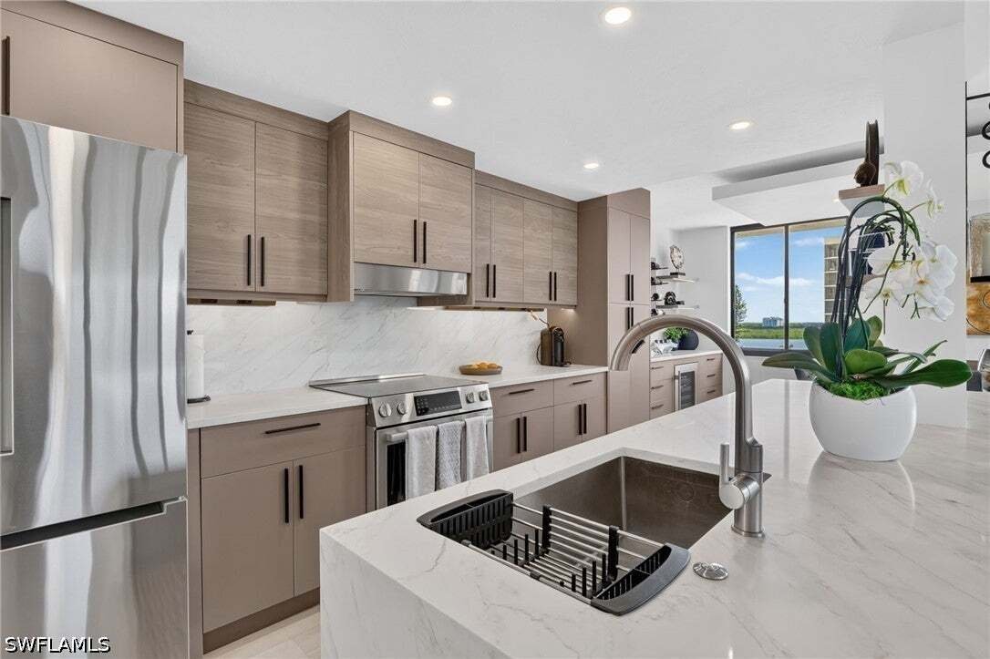 Condo in Naples, Florida, United States 4 - 18969448