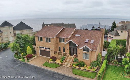 House in New York, New York, United States 1