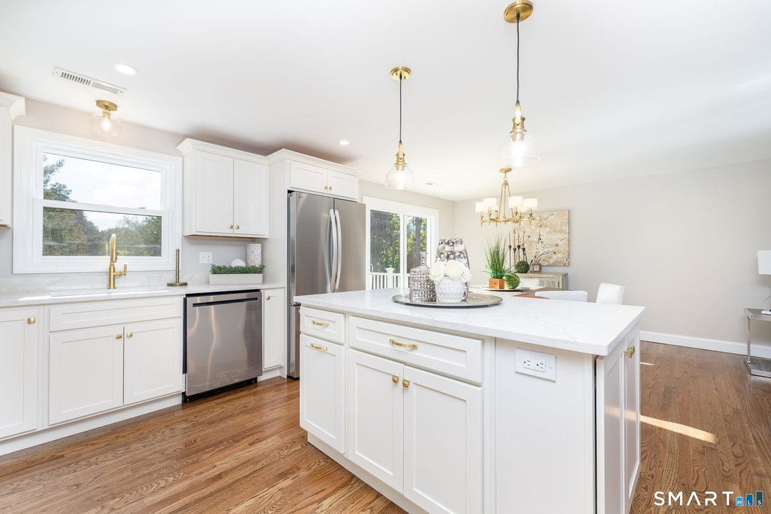 House in Cheshire, Connecticut, United States 5 - 18976025