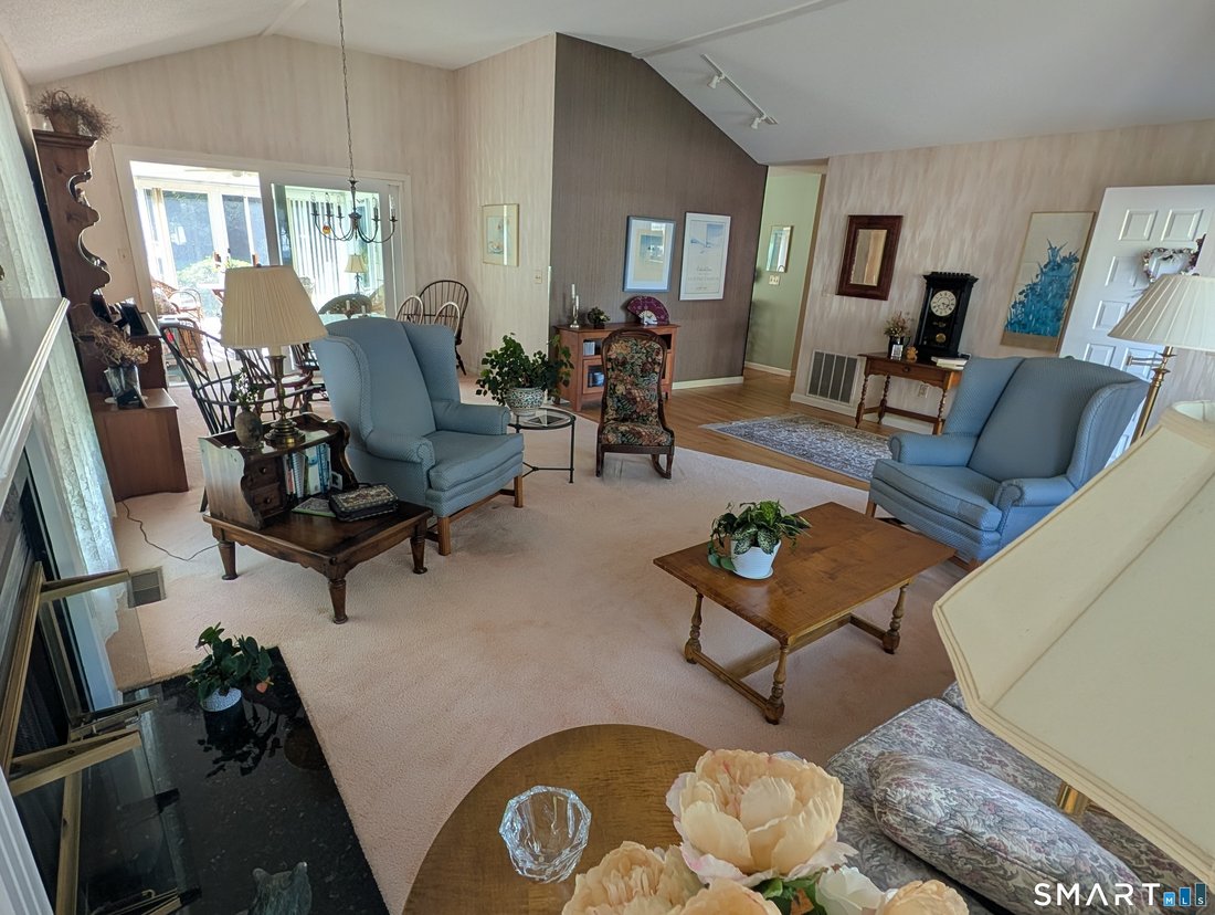 Condo in Old Saybrook, Connecticut, United States 3 - 18973992