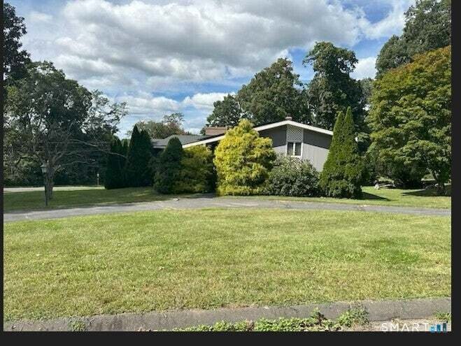 House in Trumbull, Connecticut, United States 2 - 18964838