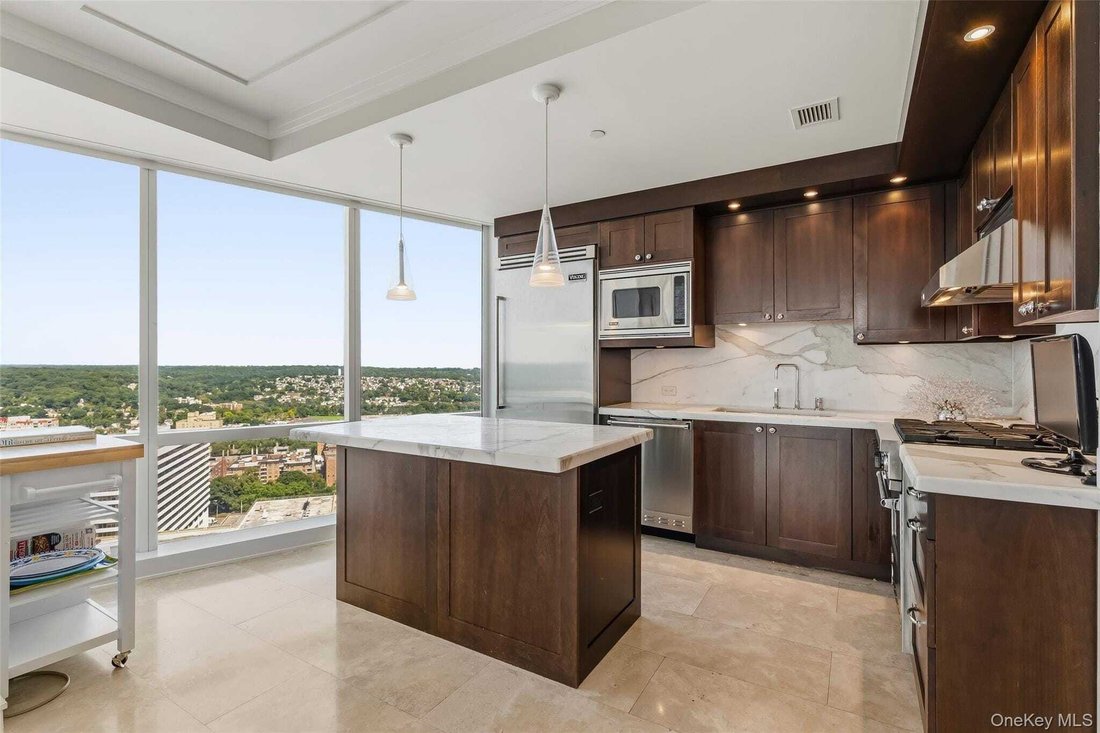 Condo in White Plains, New York, United States 4 - 18972787