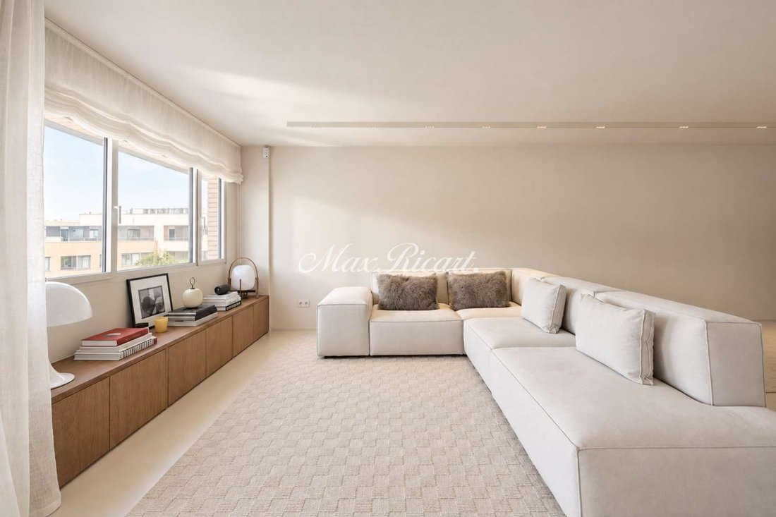 Apartment in Sarrià-Sant Gervasi, Barcelona, Spain 1 - 18965224