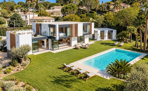 Villa in Vieille Ville, Antibes, France 1