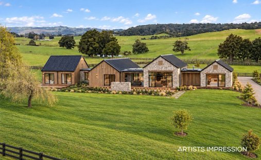 House in Bombay, Auckland, New Zealand 1