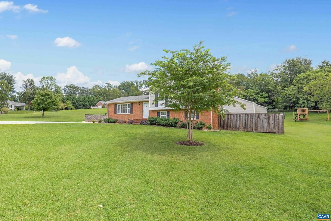 House in Charlottesville, Virginia, United States 2 - 18968556