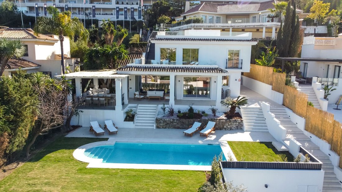 Villa in Nueva Andalucia, Marbella, Spain 1 - 18980642