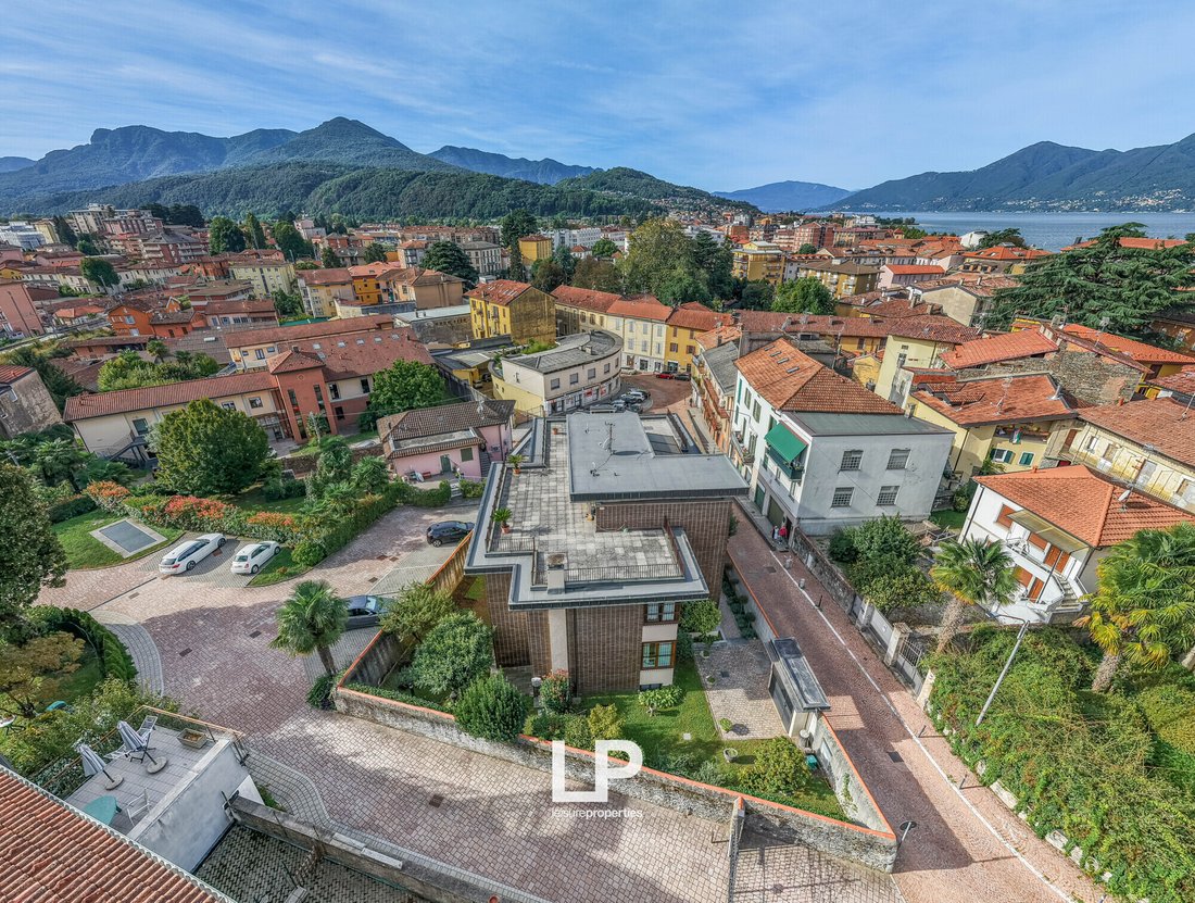 House in Luino, Lombardy, Italy 3 - 18965581