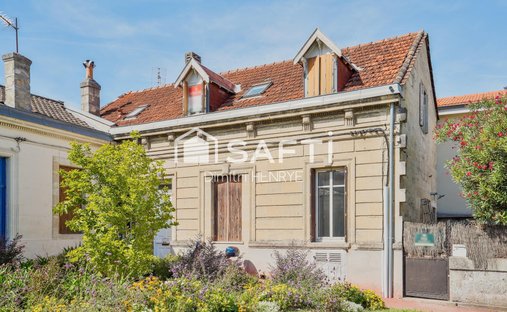 House in Jean Moulin, Le Bouscat, France 1
