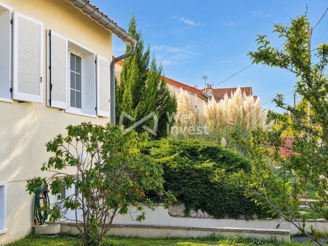House in Saint-Germain-sur-Morin, Ile-de-France, France 2 - 18978753
